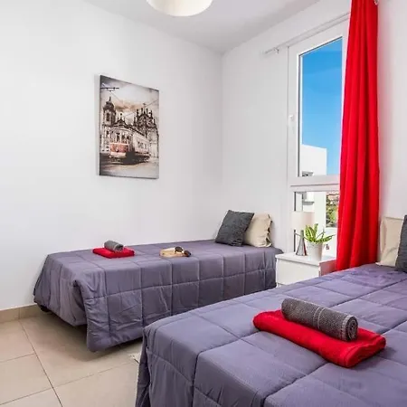 Playa De Fanabe Sleeps 8 Pool Air Con Wifi ヴィラ
