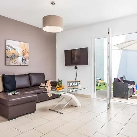 Villa Playa De Fanabe Sleeps 8 Pool Air Con Wifi *
